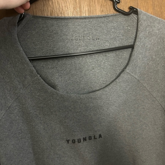 ⭐️YOUNGLA WIDE-RAWNECK SWEATSHIRT⭐️ - Picture 5 of 6